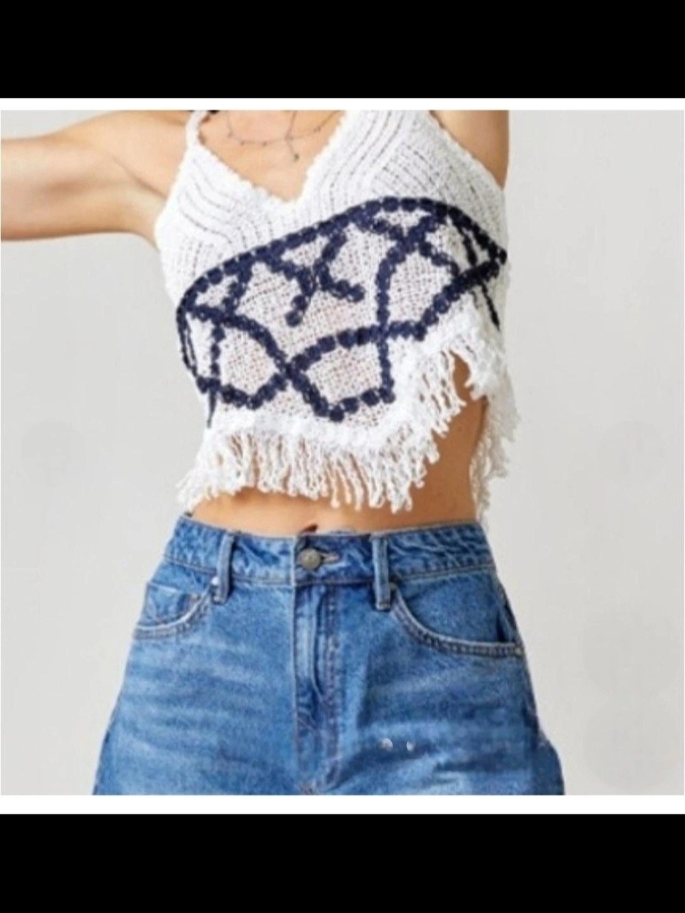 Francesca's Collections White Knit Frayed Hem Cropped Camisole Navy Geometric